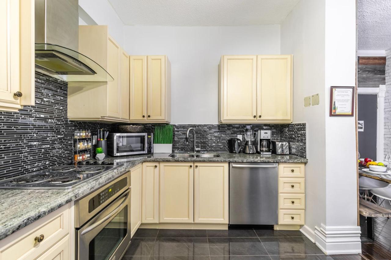 Nb Urban Luxury Suites Toronto Bagian luar foto